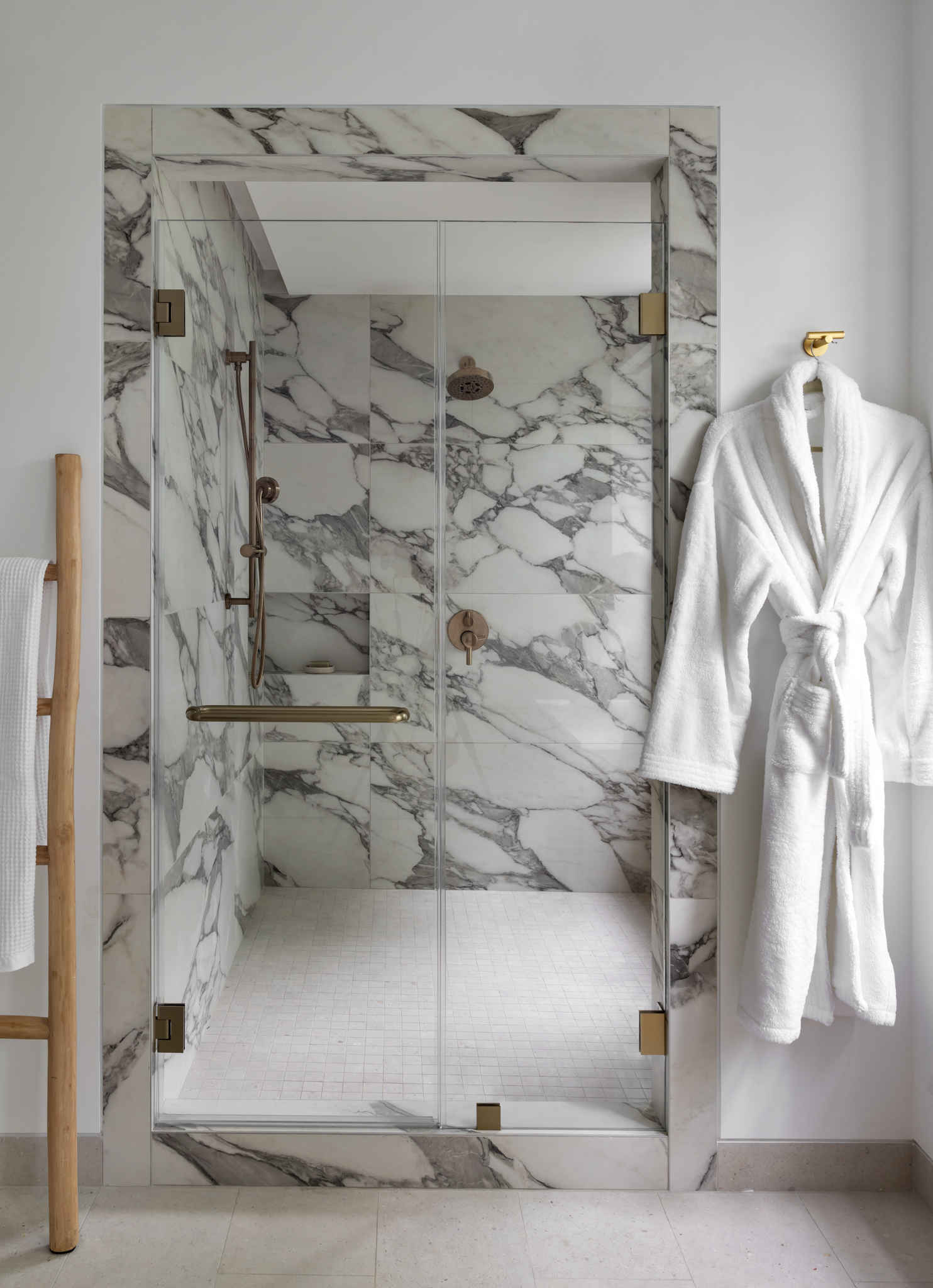 MARBLE SHOWER